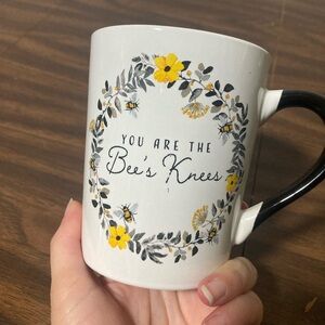 Royal Norfolk Classic White Ceramic Mug “You are the Bees Knees”